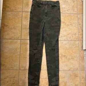 Camo American Eagle Jeans